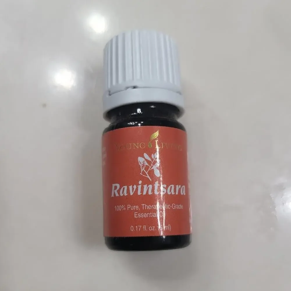 Young Living Ravintsara Aromatherapy Oil - 5 ml - NEW
